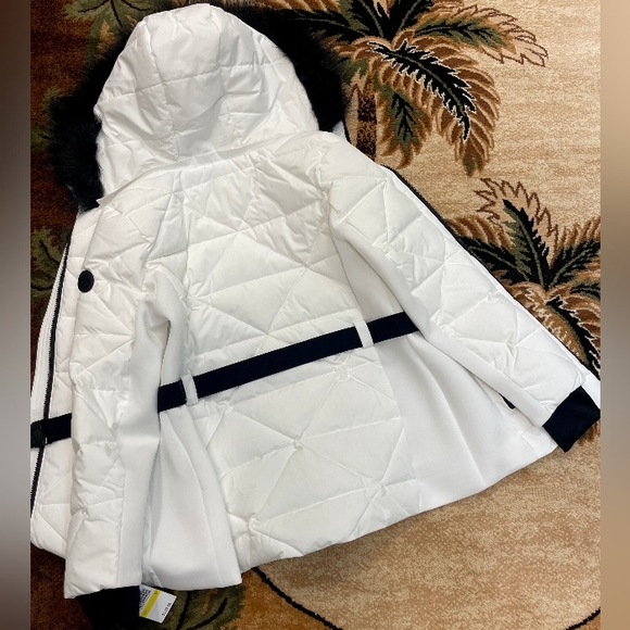 Stunning ❄️💅🏻✨ Michael Kors White Winter Coat MK Jacket Black Fur S M L XL - Picture 6 of 13